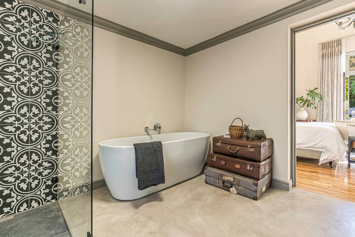 Lovely guest house gallery image 3