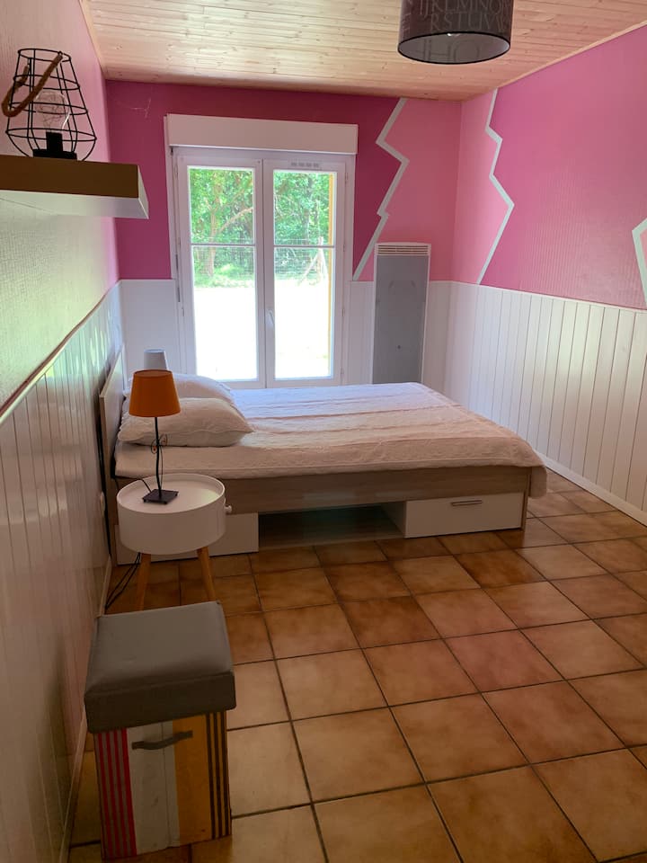 卧室# 2床140 *提供床上用品 