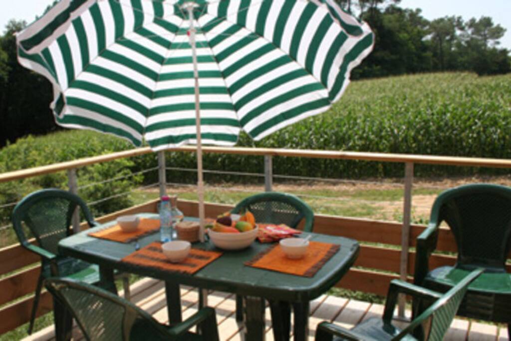 Balcon et salon de jardin