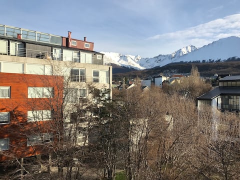 Airbnb con mejor rendimiento: View of the mountains, full equipped en Ushuaia