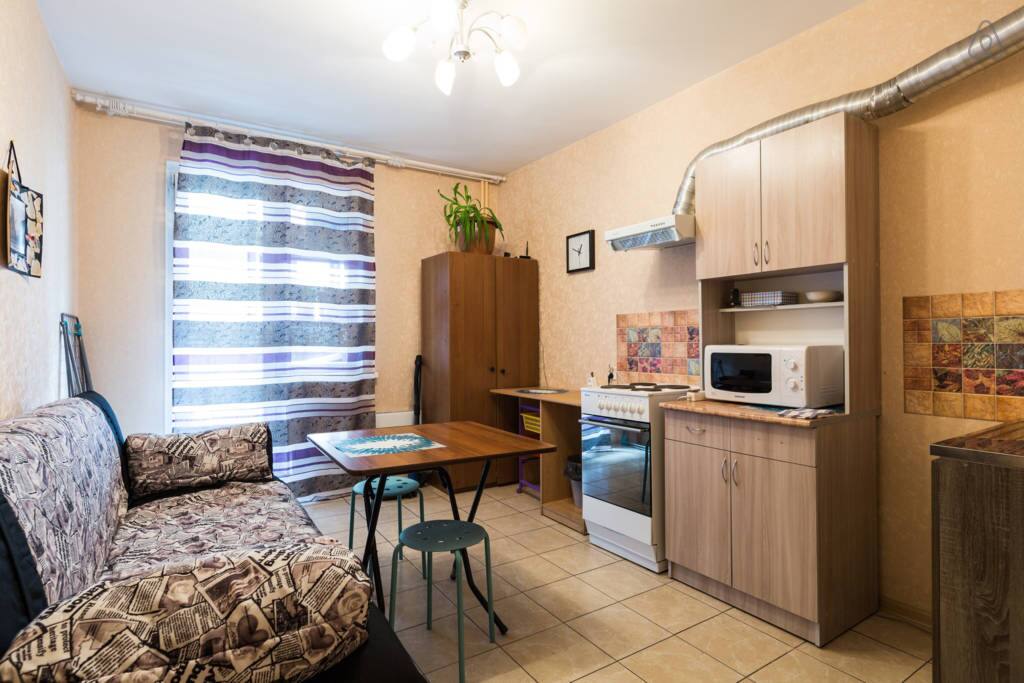 Полностью оборудованная кухня на блок из 2х номеров.