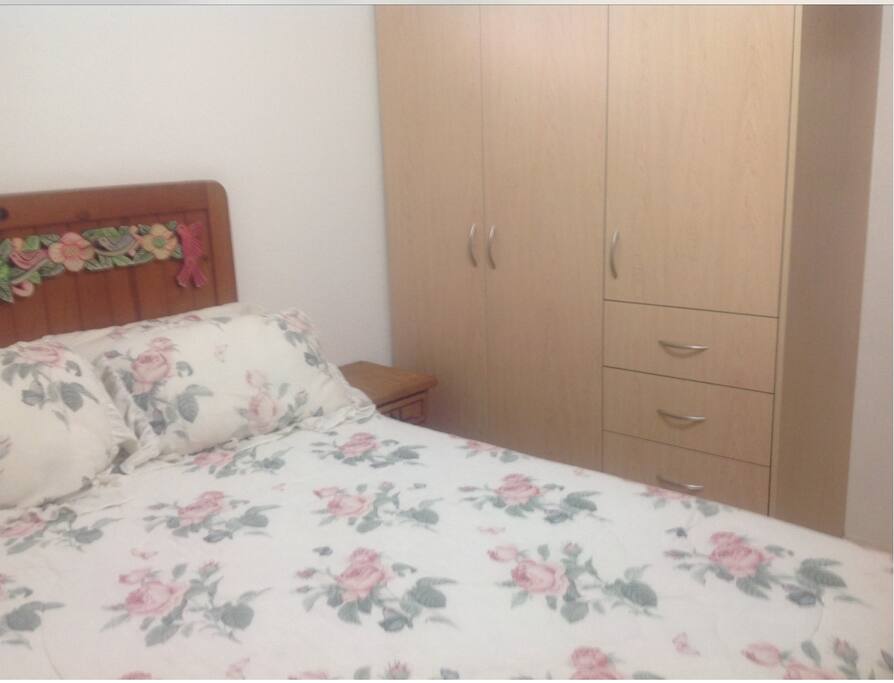 Cama matrimonial con closet