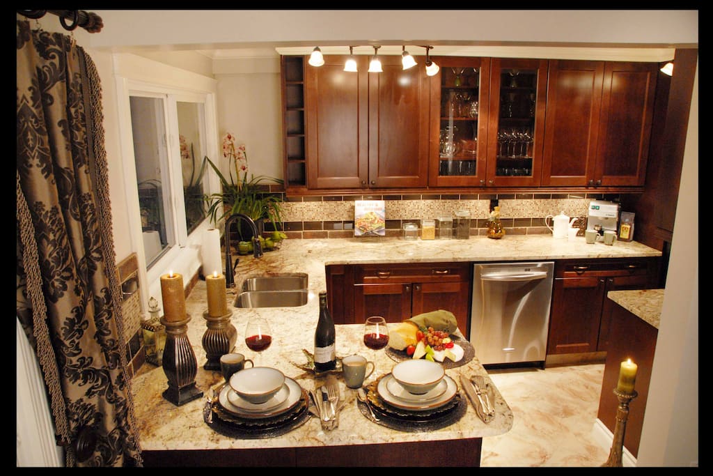 Amazing Gourmet Kitchen with all the equipment you will need!
