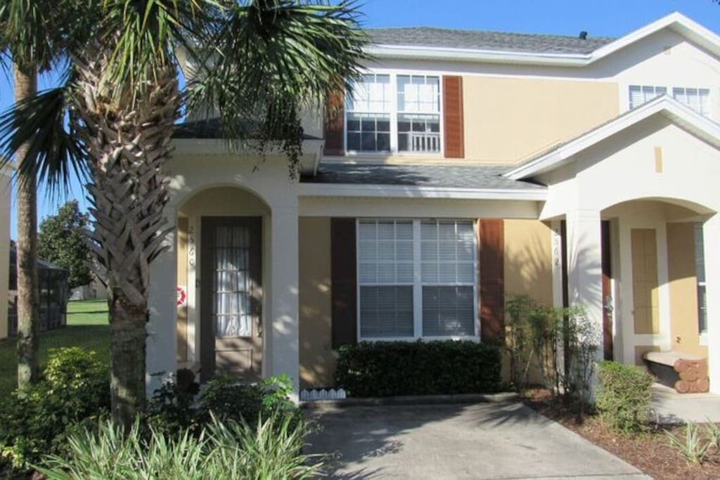 Wonderful end unit townhome