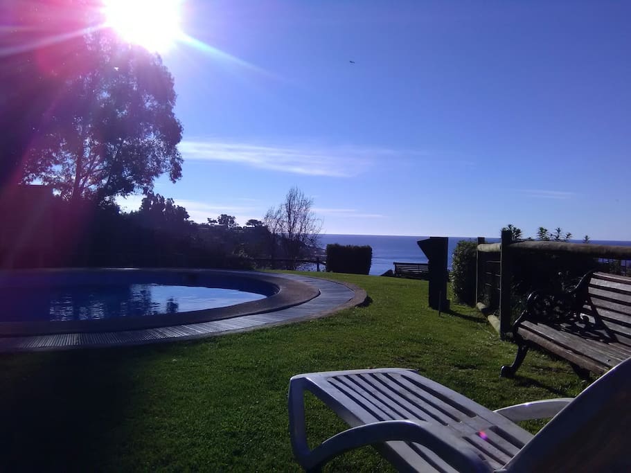 Piscina temperada , heated pool.