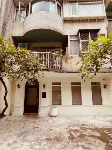 Designer apt in the heart of Taipei City gallery image 5