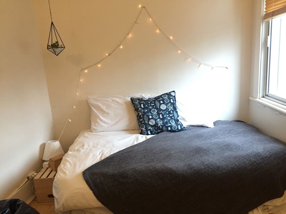 Bedroom 1 with single bed