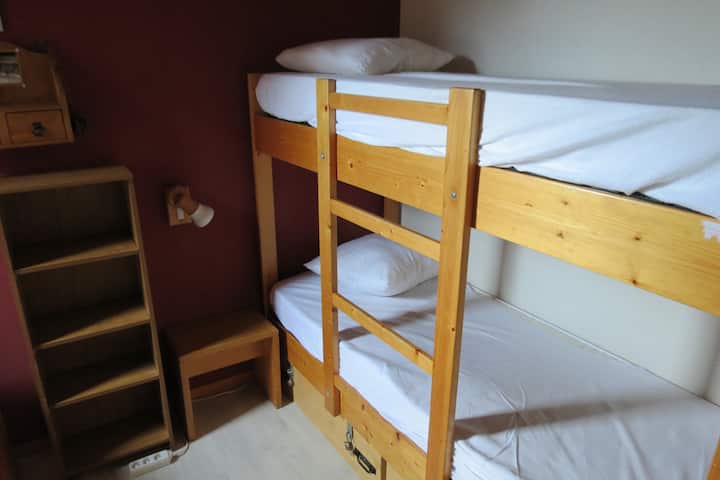 חדר שינה למעלה 