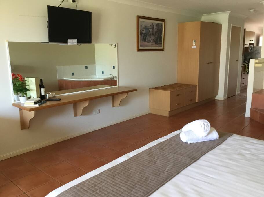 Main area to kitchen