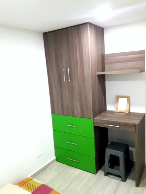 Vestier/ wardrobe