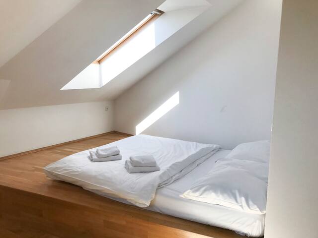 Ginosi Hospitality Management managed Airbnb listing 2