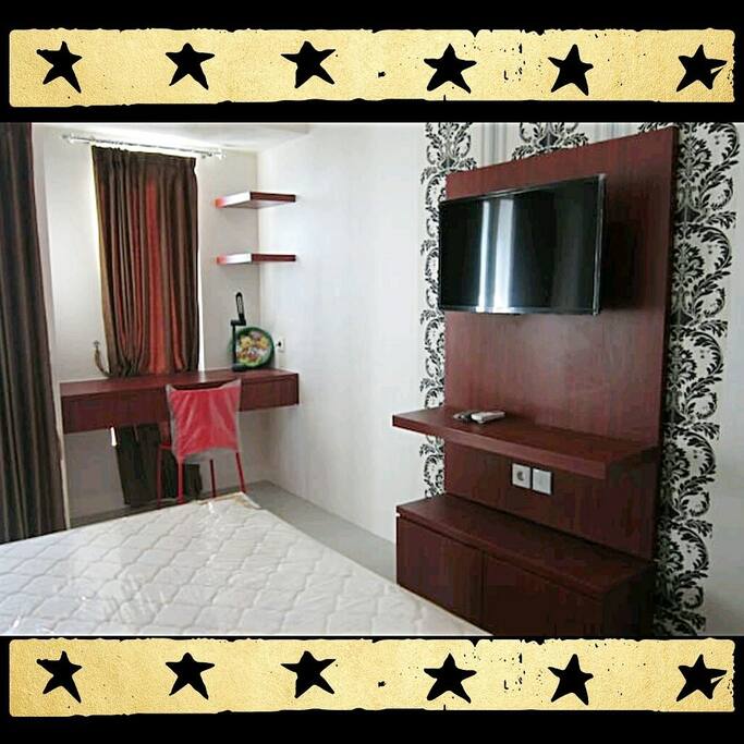 TV & Study table