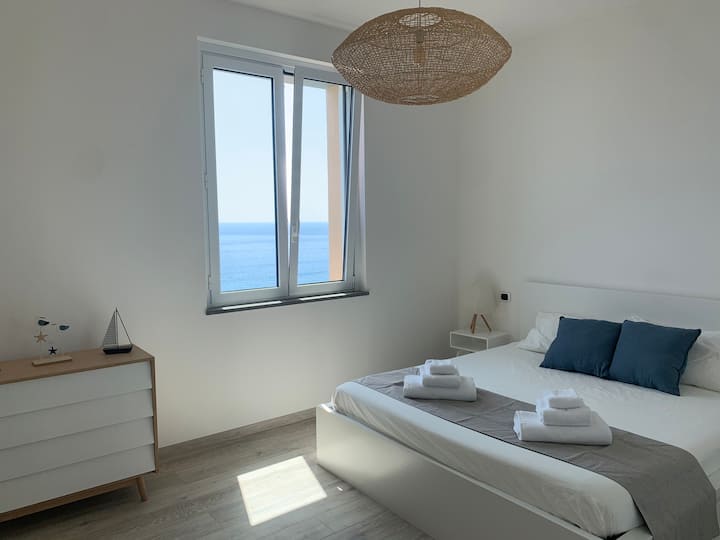Dormitorio 1: cama de 180 cm