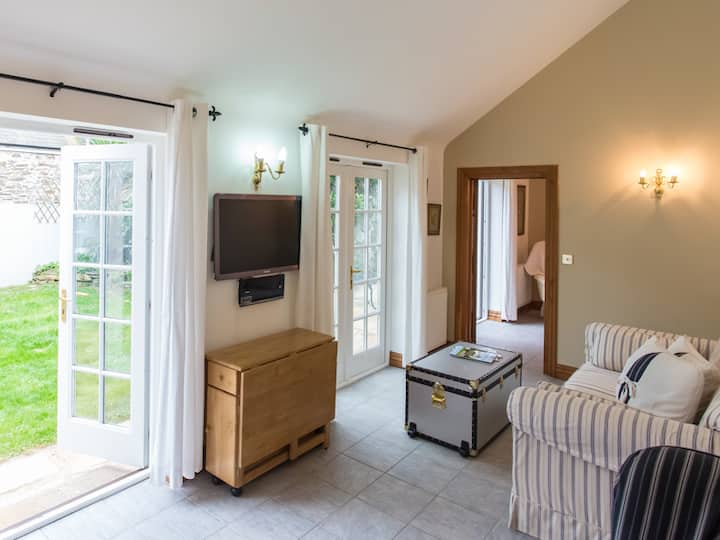 Adorable 1 Bed Mews On A Quiet Quay & Free Parking - Falmouth