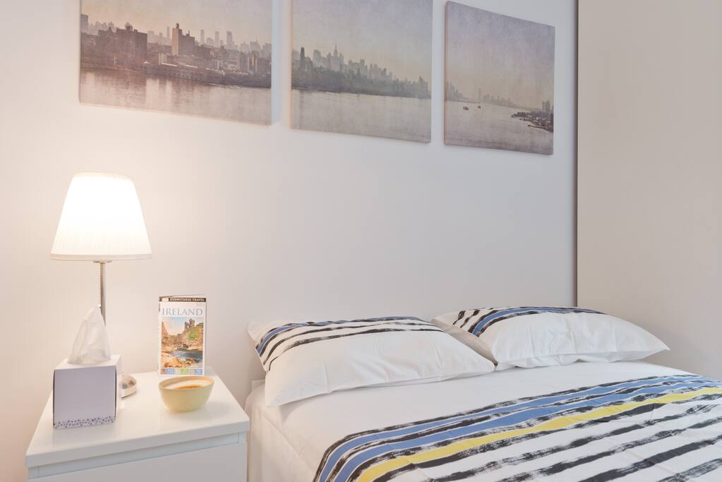 Master En Suite Bed Room. Fresh sheets, pillow and bedding.