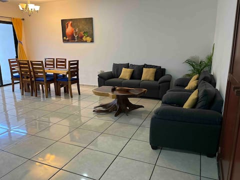 Top performing Airbnb: Casa Lucero de Mar in Crucecita