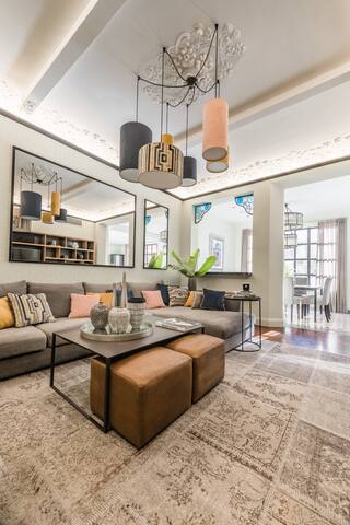 Interior Design Award Winner on Paseo de Gracia gallery image 5