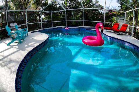 Successful Airbnb property: Pool + Park + Private=Perfect Place in South Seminole Heights
