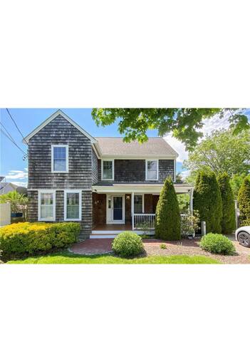 Newport/Middletown Beach House .3 mi to 1st beach!