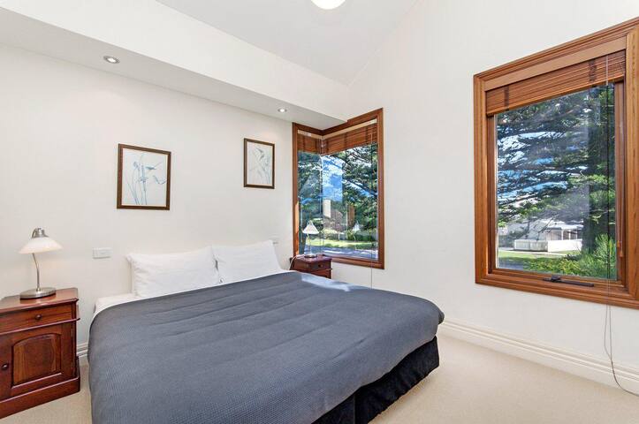 Shearwater House gallery image 4