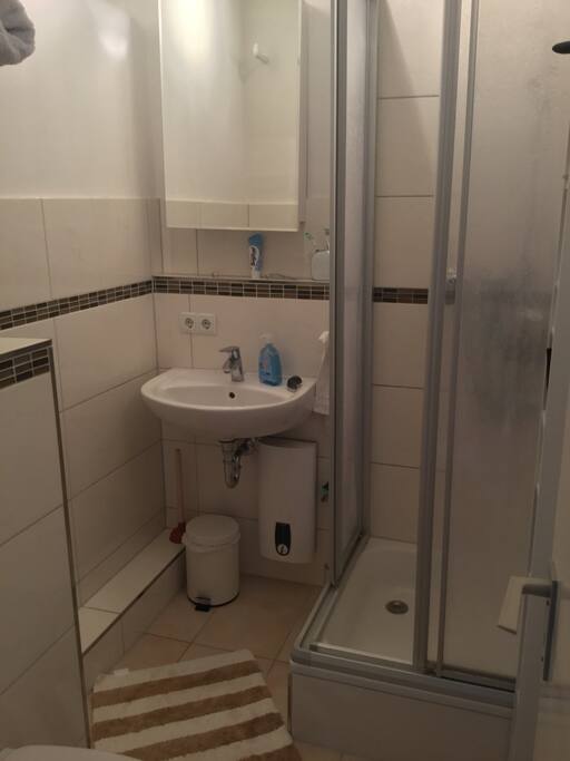 Kleines aber modernes Badezimmer
