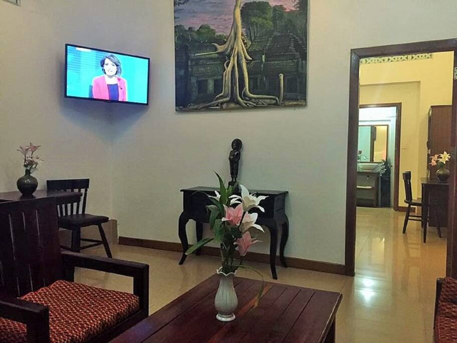 living room / kitchen area