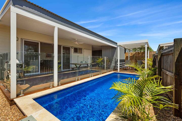 Dragonfly Abode. 2BR 2BA villa with Pool. gallery image 4