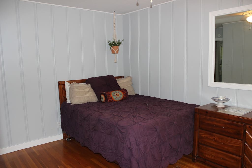 Guest bedroom!