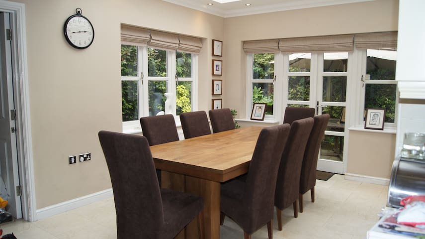 5* Hotel Quality Living – 15mins from City