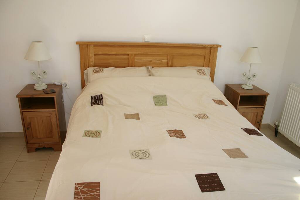 Comfortable double bed.