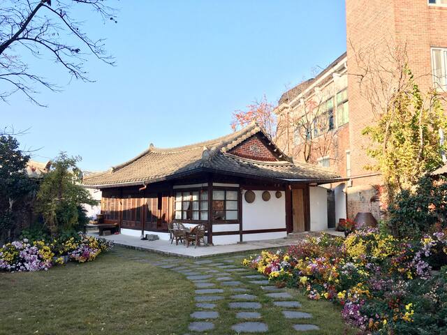 ‘은행나무한옥’ 의 큰마루가 있는 앞마루방 - Wansan-gu, Jeonju의 주택에서 살아보기 