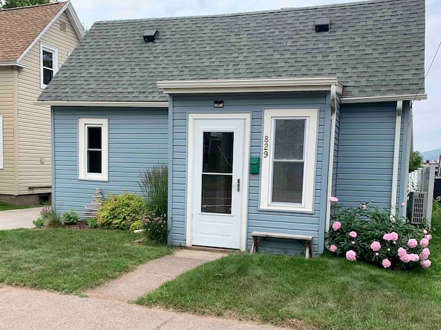 Little Bayside Cottage