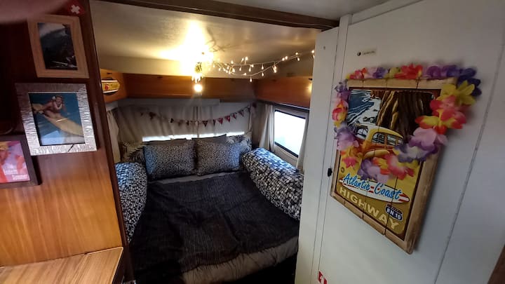 מיטה זוגית 180x200 ס"מ