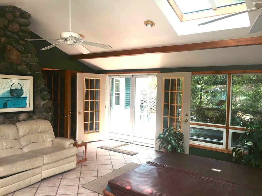 Florida Room 2