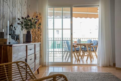 Coral  apartment 3 bedrooms & 2 bathrooms.
