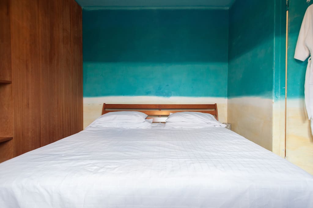 Super kingsize bed 6foot wide by 7 foot long