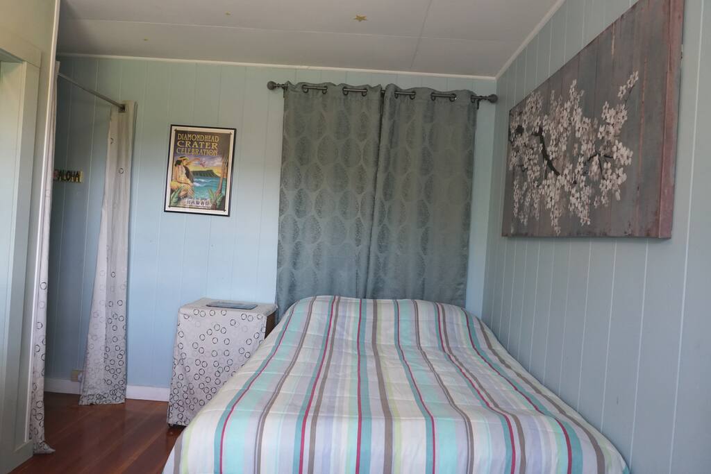 comfortable full-sized bed