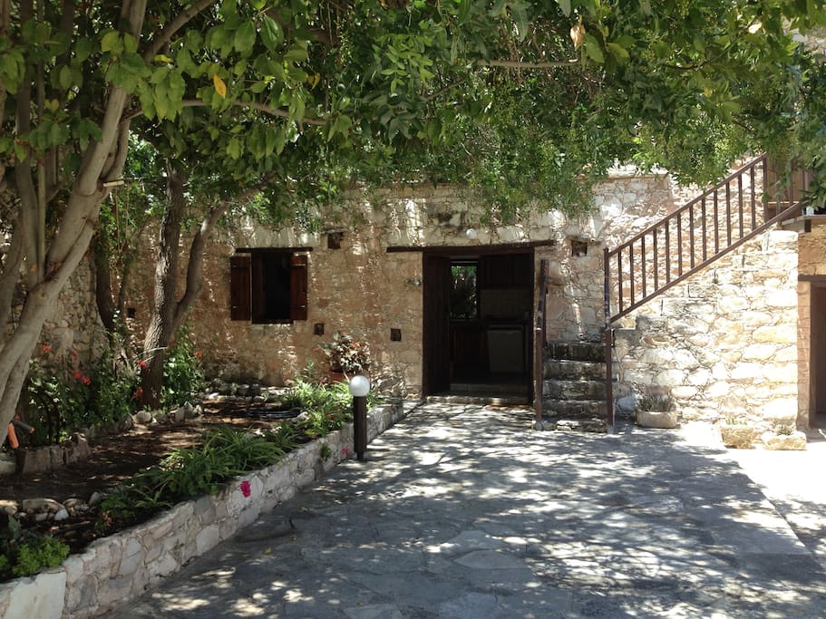 Moronero Villa - Episkopi, Paphos