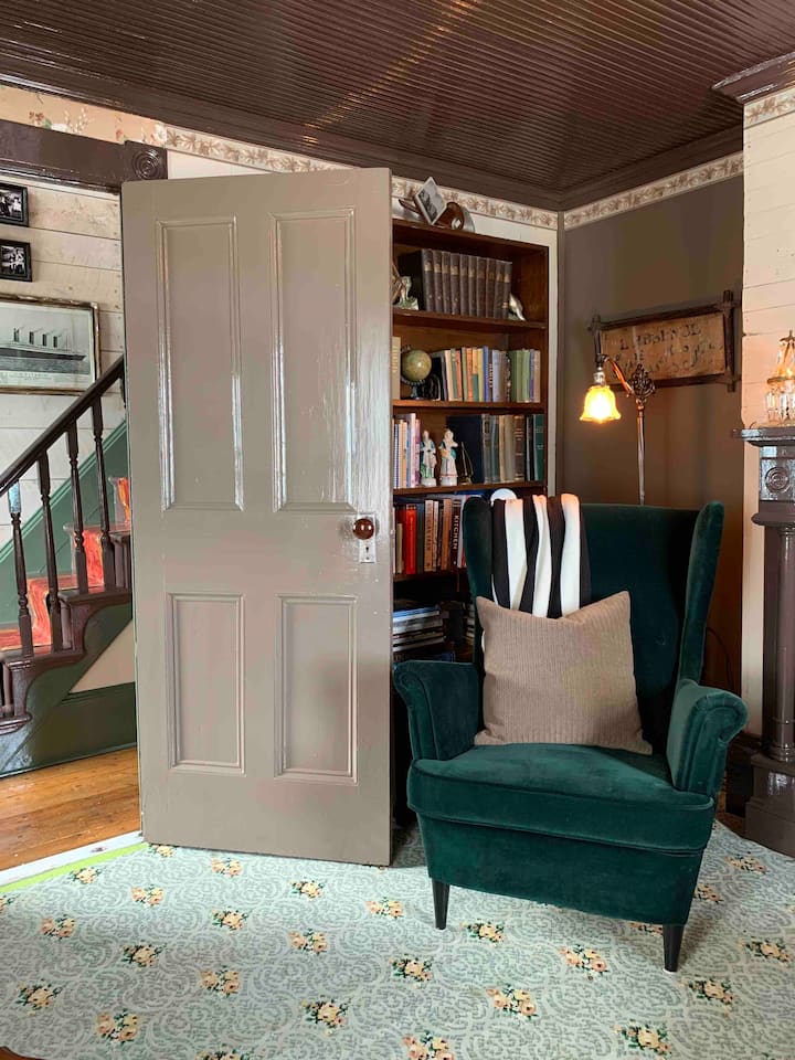 Pumpkin House...a Museum Guest House