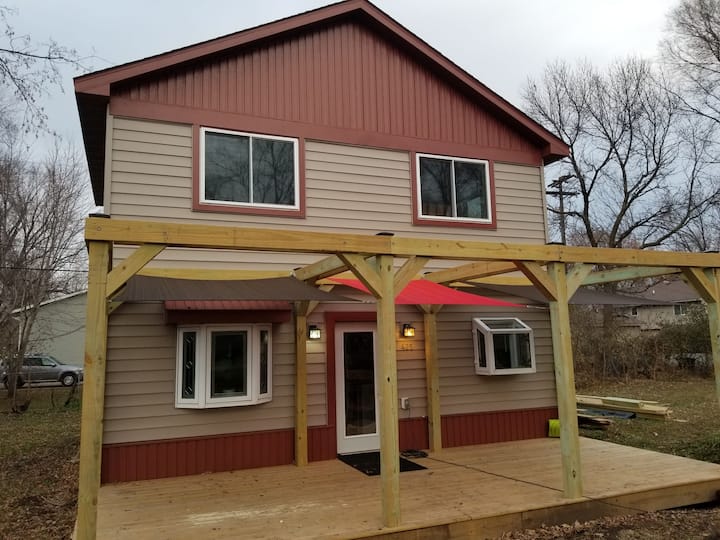 south suburban rental in newport