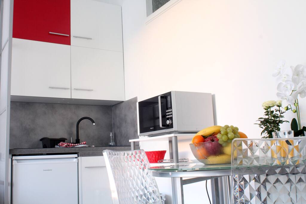 Cuisine équipée vous permettant de préparer vos propres repas.