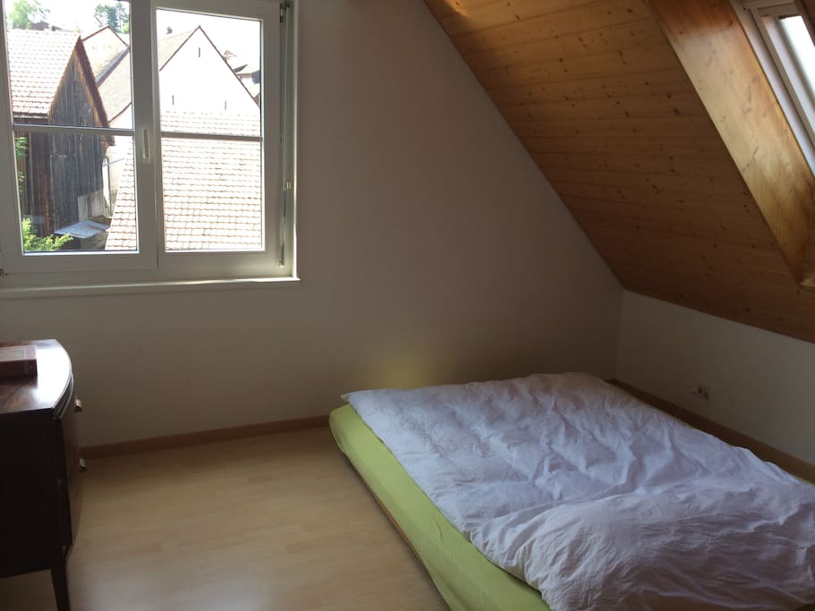 double bed (160cm)