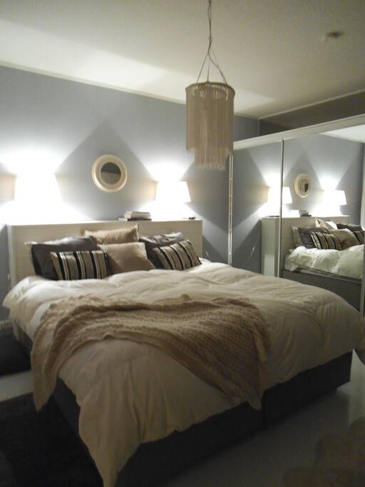 Bigger apartment bedroom nro 1.