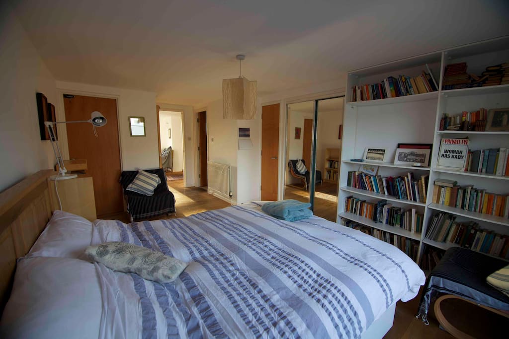 Double bedroom with en suite
