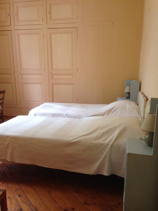 L'entrée dans la chambre