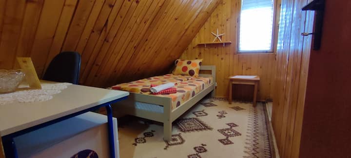 Spálňa 2