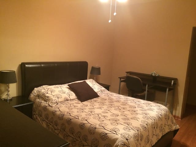 CONSULADO JUAREZ Private Bedroom close and safe