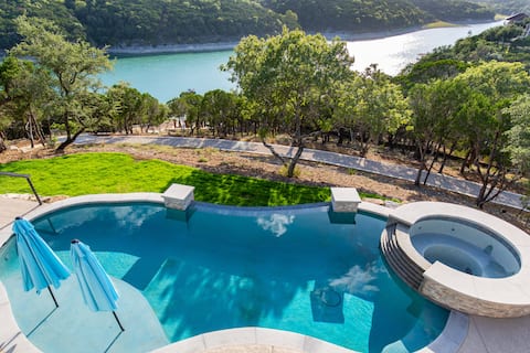 Luxury Lake Front Home w/ Pool/ Hot Tub/ Boat Dock