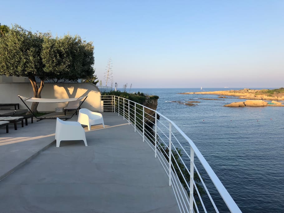Terrazza su mare in zona comune
