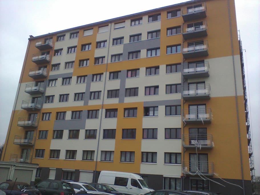 Façade extérieure entièrement rénovée et modernisée